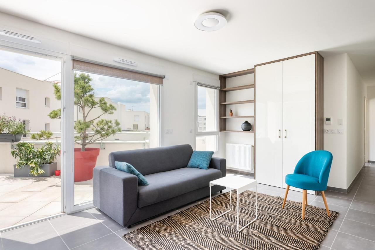 Appartement De Standing Avec Grande Terrasse Villeurbanne Dış mekan fotoğraf
